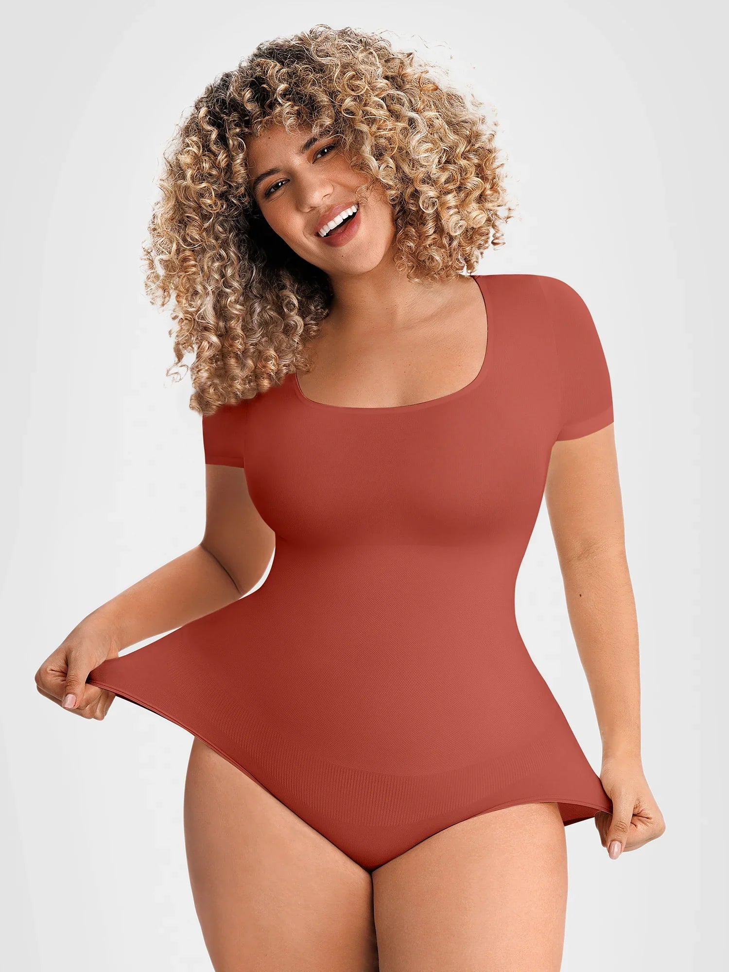 Manches courtes à encolure en U / Sienne brûlée / 3XL/4XL