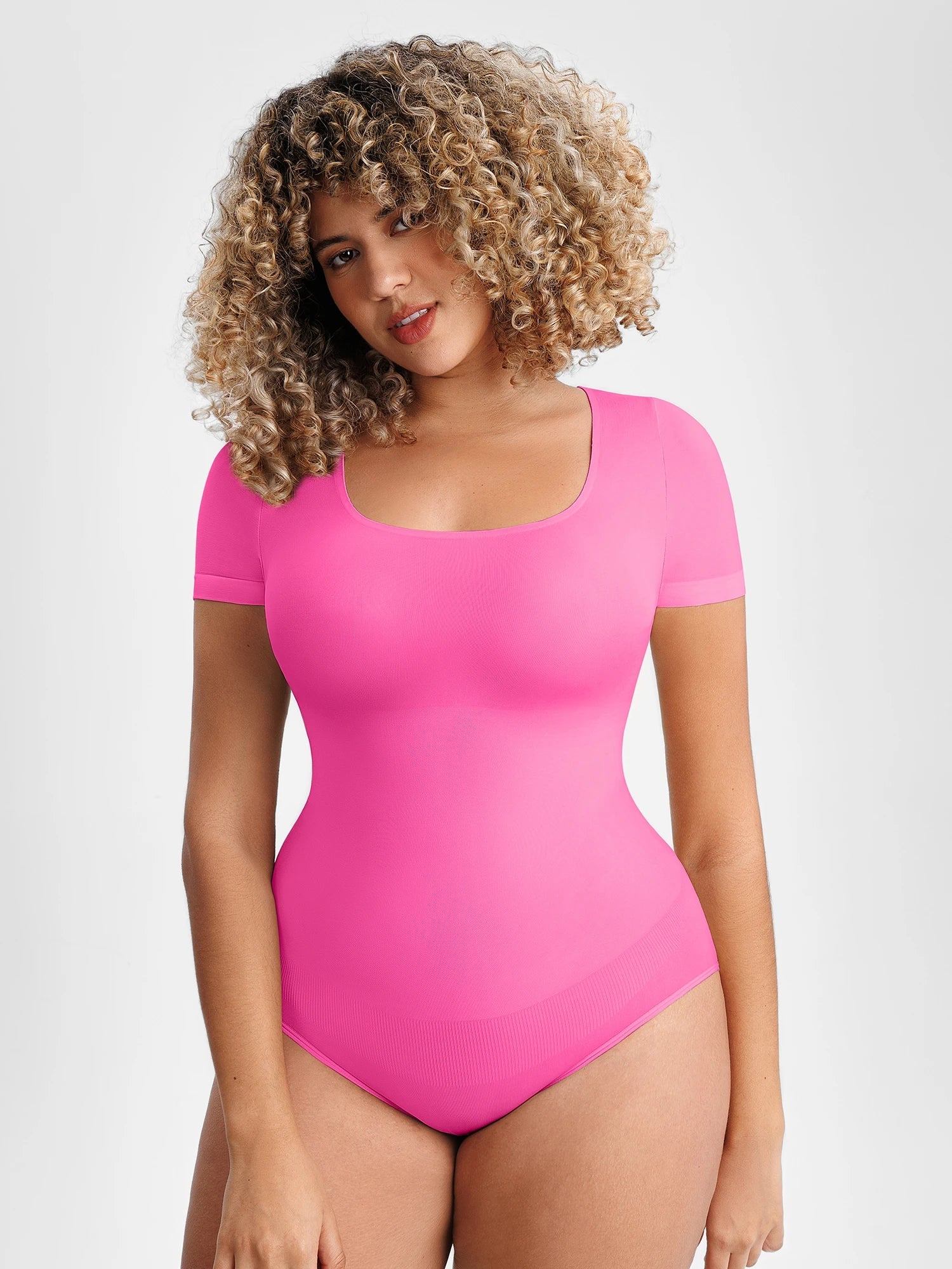 Manches courtes à encolure en U / Rose cerise / 3XL/4XL