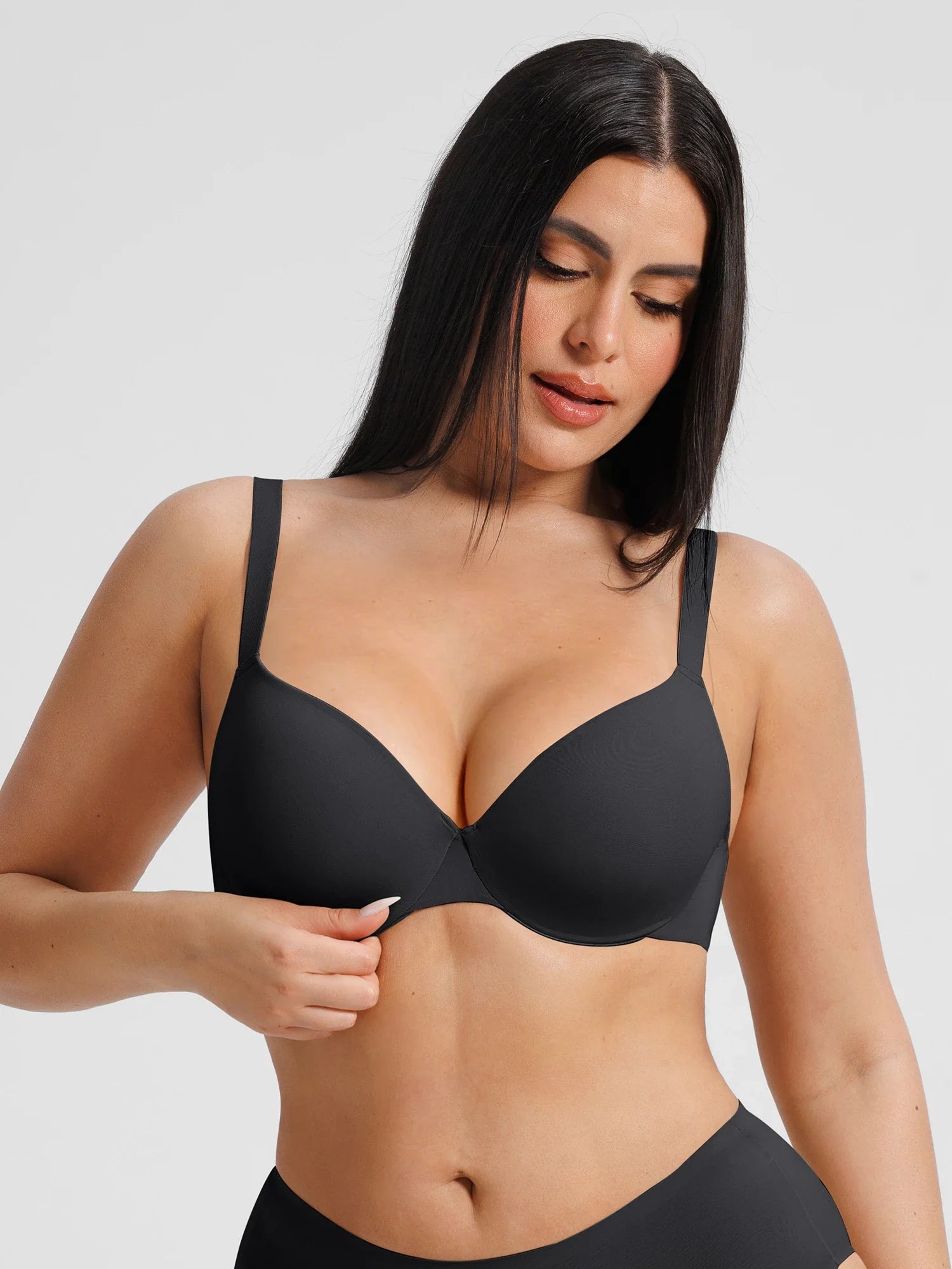 Black / 42 / DDD